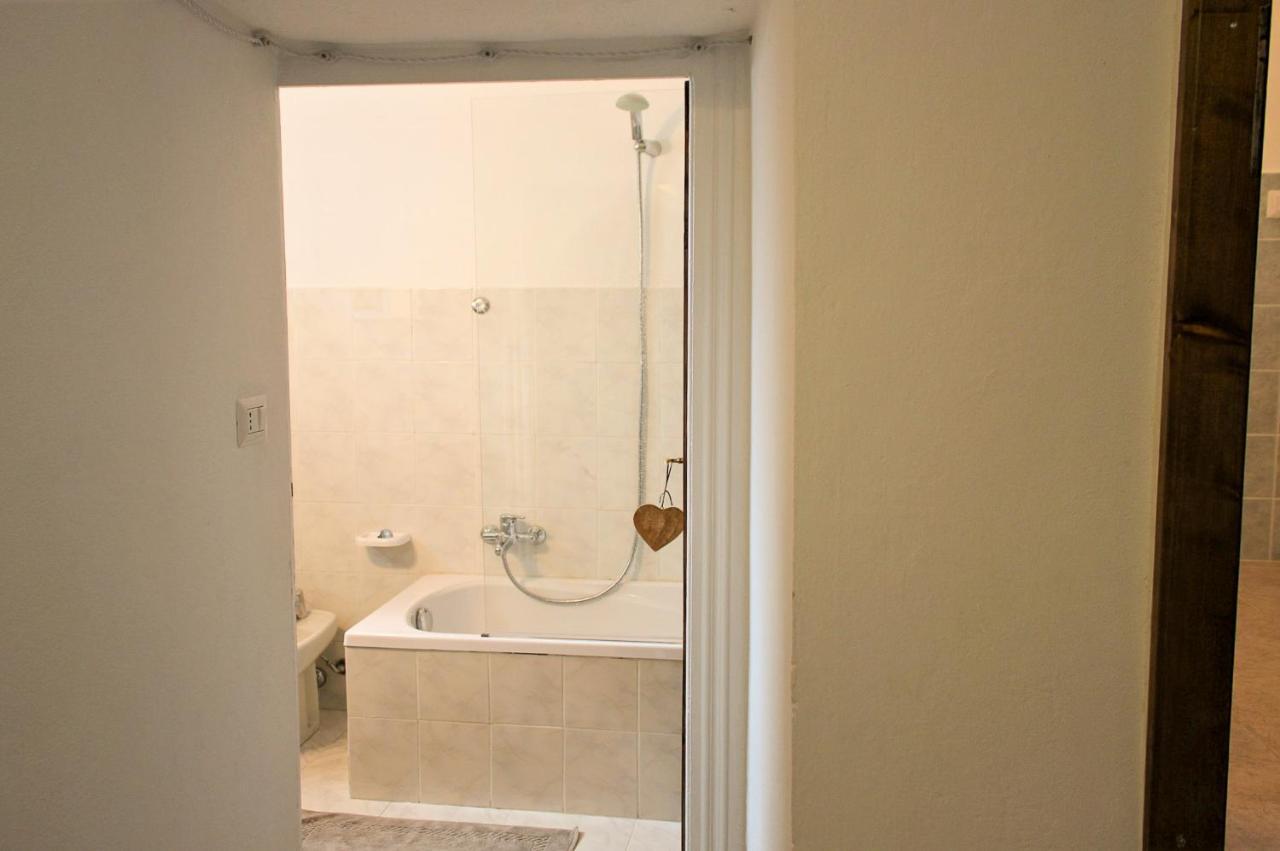 Tre Terre Ferienwohnung Pianello Del Lario Exterior foto