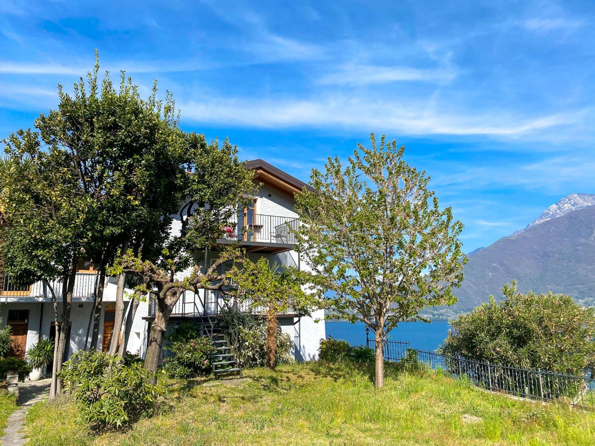 Tre Terre Ferienwohnung Pianello Del Lario Exterior foto